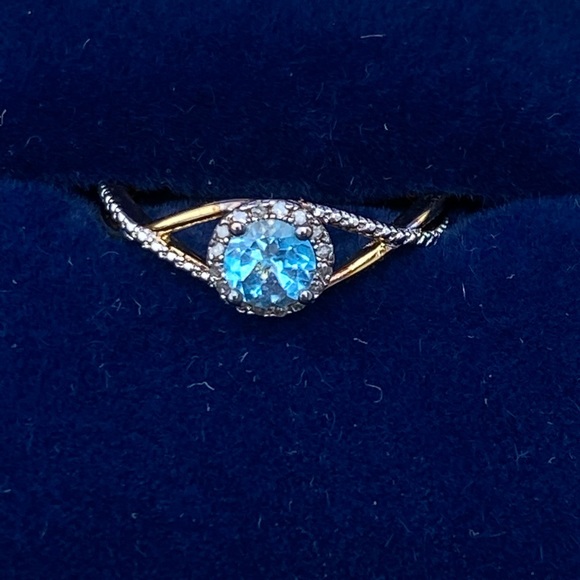 Danbury Mint Blue Topaz Diamond ring gold plated Sterling silver - Picture 2 of 9